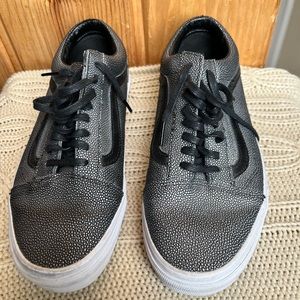 Vans Gray Metallic Pebble Lace-up UNISEX Sneaker W9.5 M8